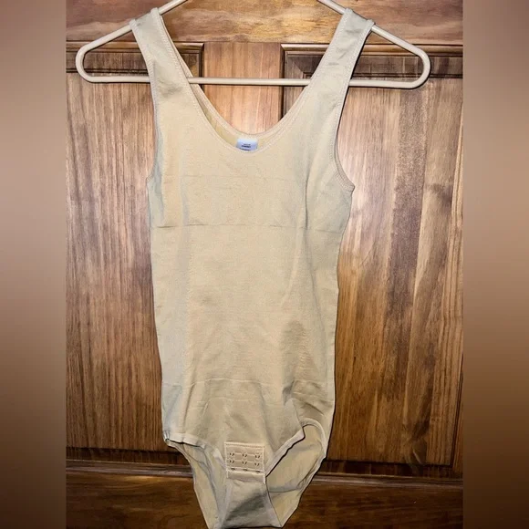 Nebility Shapewear - Picture 6 of 11